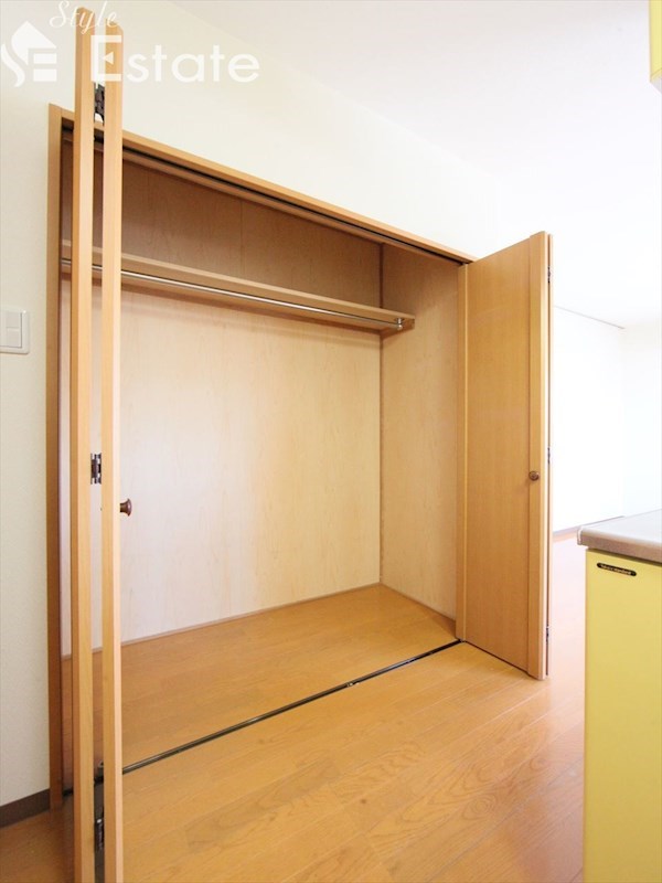 収納　クローゼット