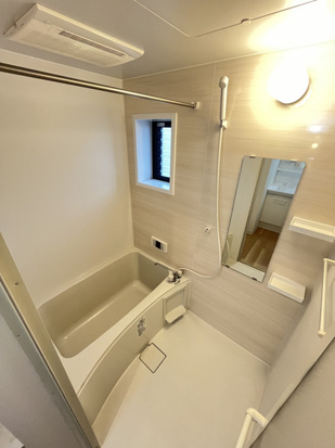 バス・シャワールーム　浴室換気乾燥機