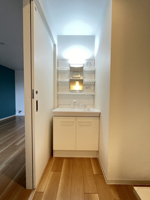 洗面設備　洗髪洗面化粧台