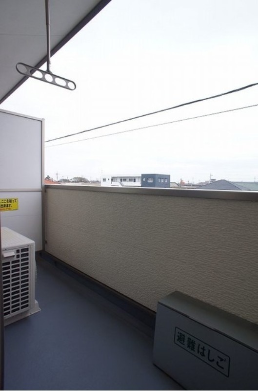 バルコニー　図面と現状に相違がある場合には現状を優先