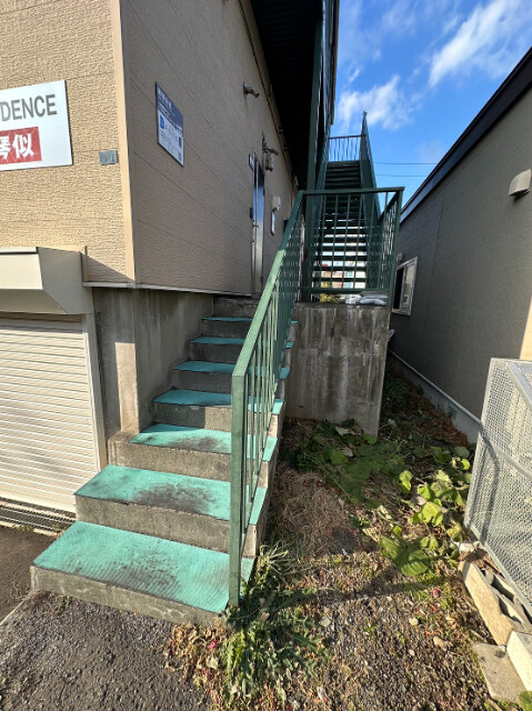 エントランス　建物階段☆