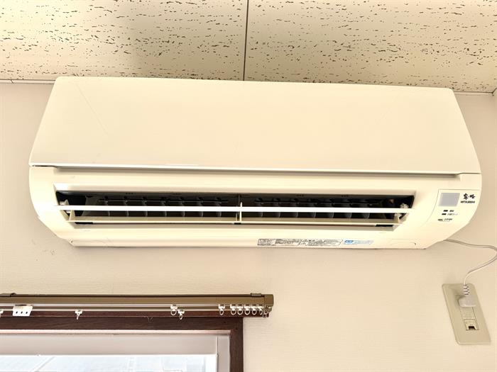 その他設備　夏・冬に大活躍のエアコン１台完備してます