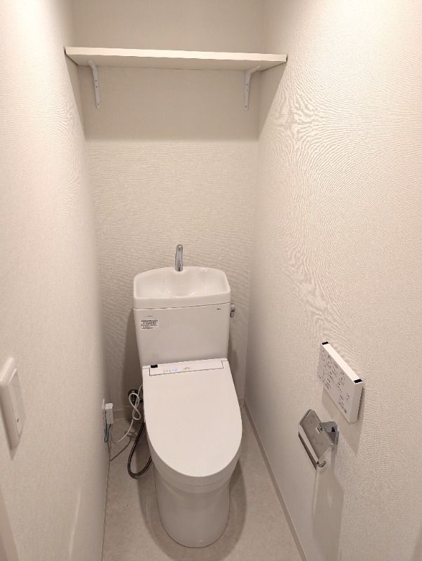 トイレ　※別部屋の参考写真です。