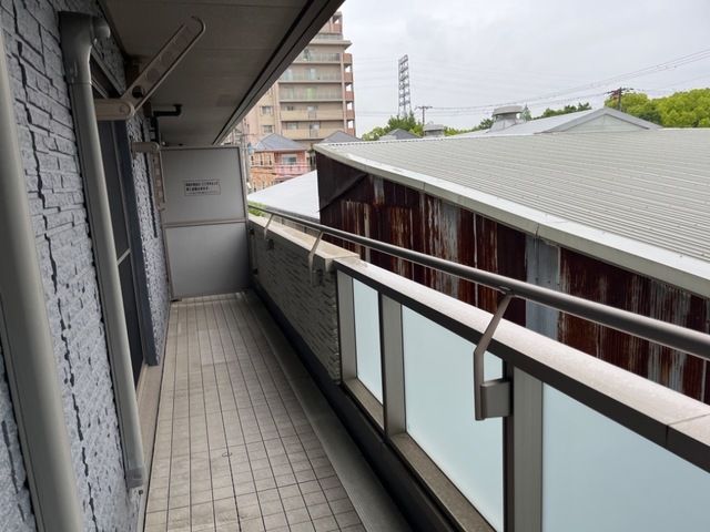 バルコニー　陽当たり良好なバルコニーです