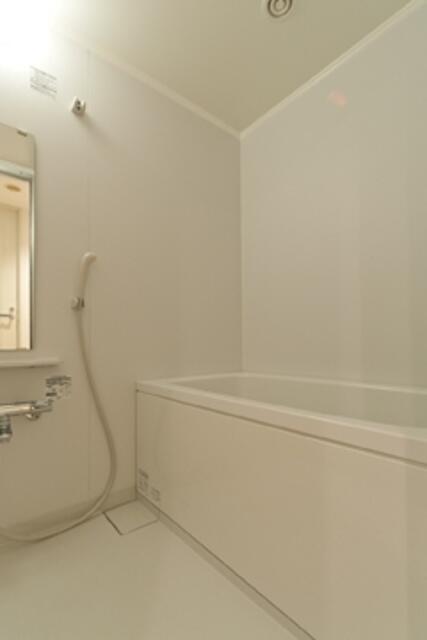 バス・シャワールーム　※写真は同タイプ住戸です。