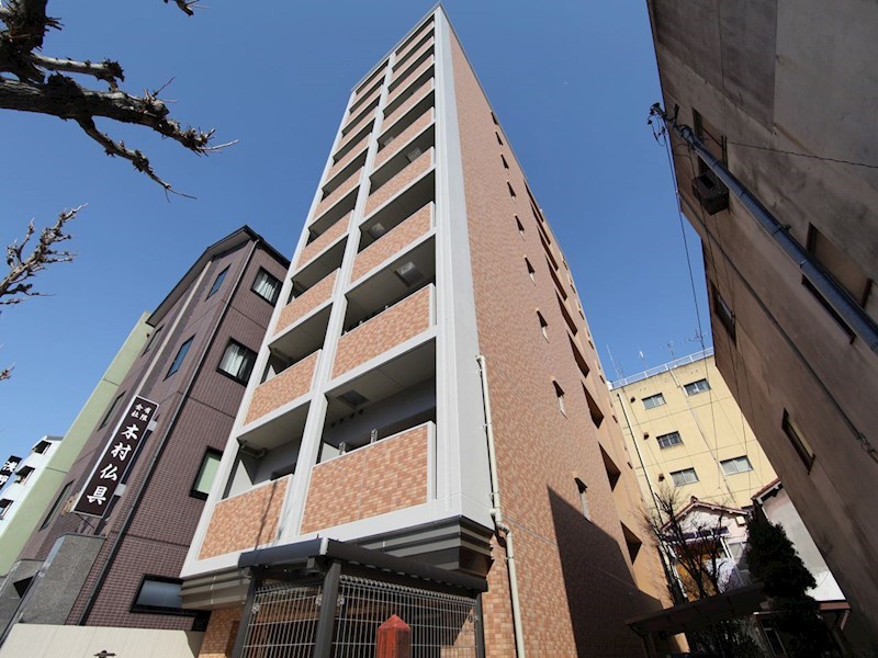 建物外観　外観　オートロック　防犯カメラ　全部屋角部屋