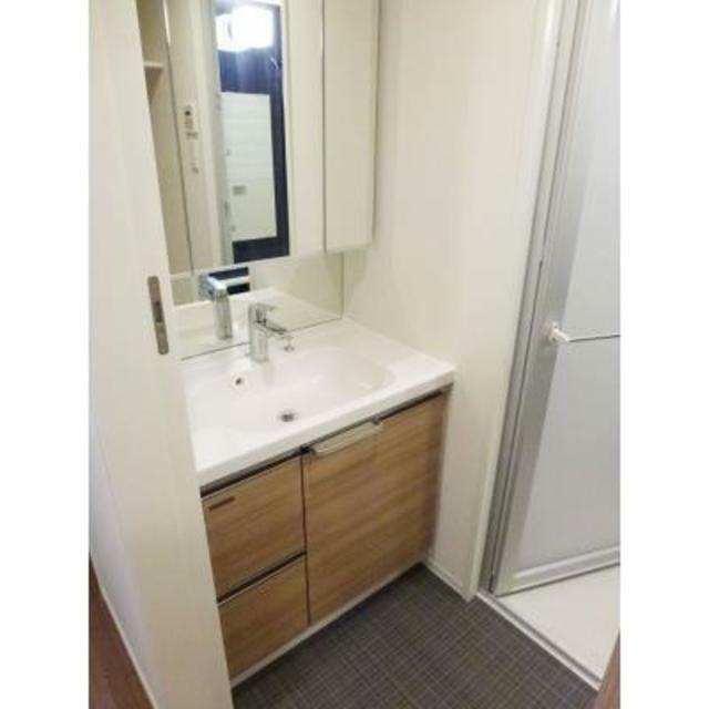洗面設備　※写真は同タイプ住戸です。