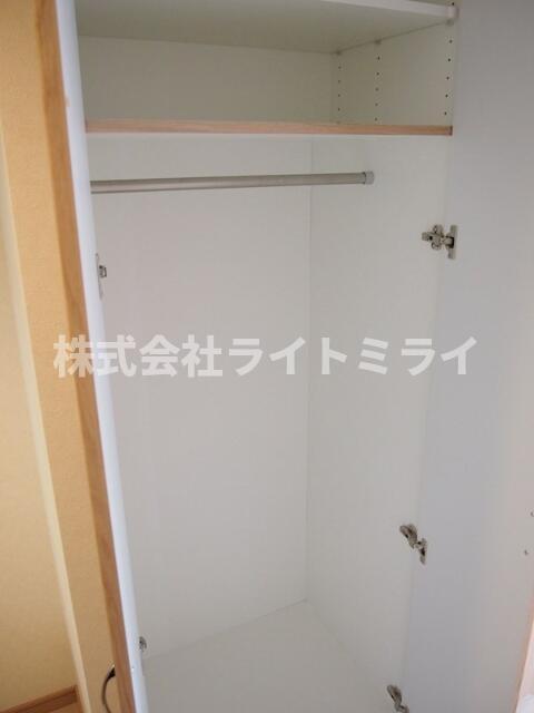 収納　クローゼット?