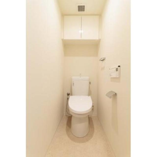 トイレ　※写真は同タイプ住戸です。