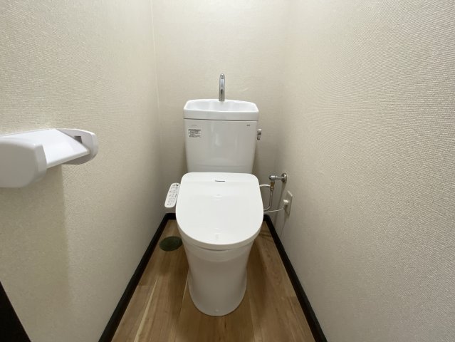 領家マンションのトイレ写真
