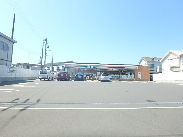コンビニ　セブンイレブン鵠沼神明店（コンビニ）まで500m