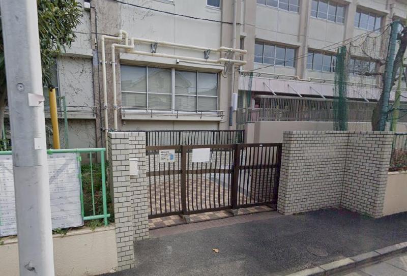 小学校　葛飾区立西小菅小学校（小学校）まで700m