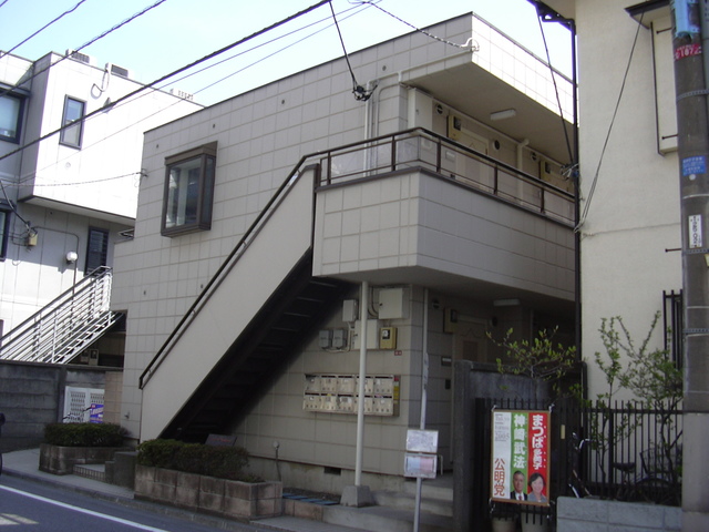 建物外観　ＪＲ中央線「西荻窪駅」から徒歩８分の物件です！