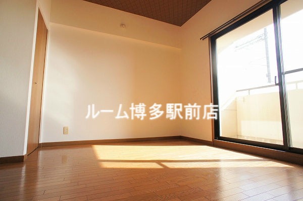 居室・リビング　別号室