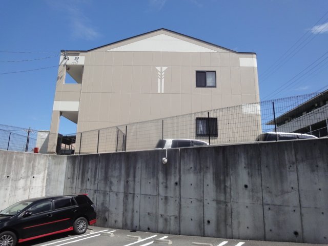 エントランス　外観写真（昼）