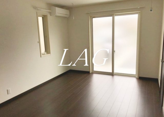居室・リビング　洋室のお部屋です。（同仕様です。）
