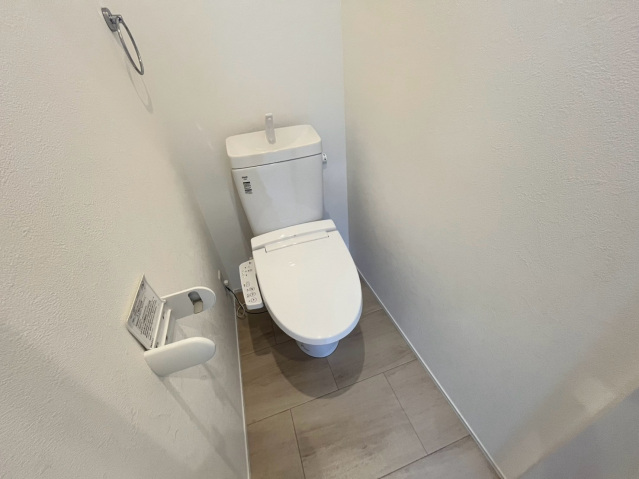 京阪本線 大和田駅 徒歩4分 3階建 築1年のトイレ写真