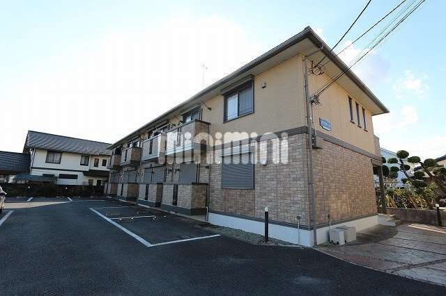 建物外観　大和ハウスの賃貸住宅。