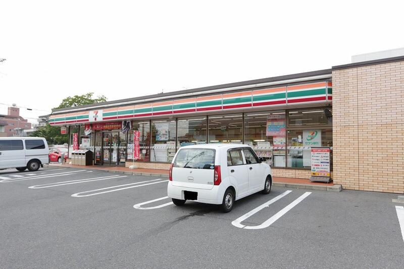 コンビニ　セブンイレブン名古屋外新町3丁目店（コンビニ）まで370m