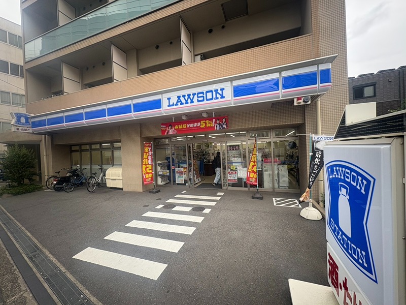 コンビニ　ローソン 松戸市役所前店（コンビニ）まで66m
