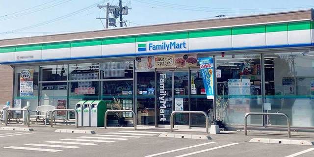 コンビニ　ファミリーマートつきみ野入口店（コンビニ）まで300m