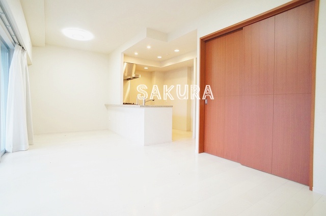 居室・リビング　開放感のあるゆったりとしたお部屋です♪