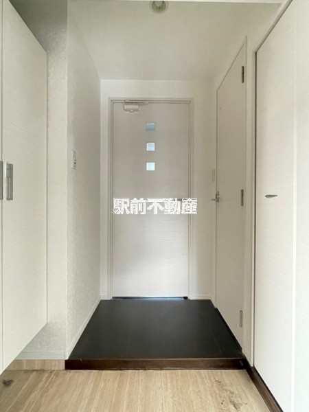 玄関　※同タイプ写真