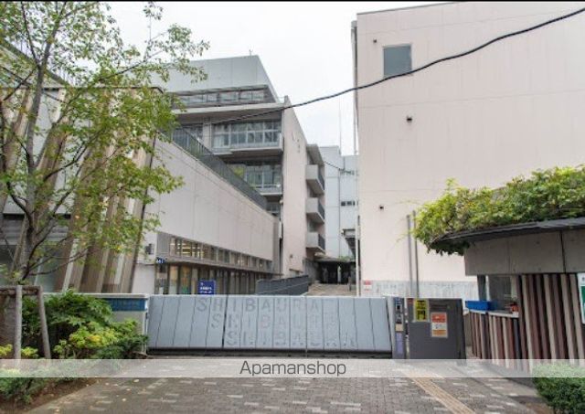 小学校　港区立芝浦小学校（小学校）まで360m