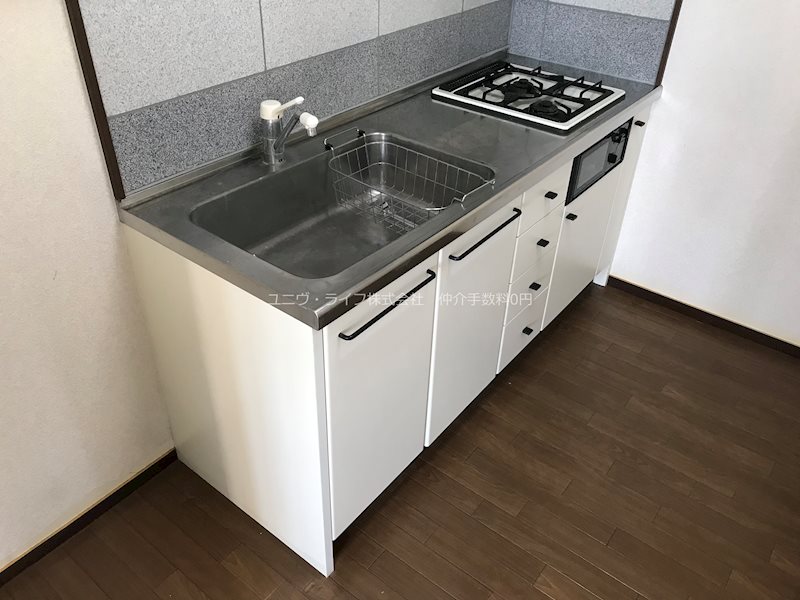 ヴェルドミールB棟のキッチン写真