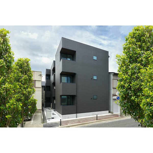 建物外観　外観　オートロック付　宅配ＢＯＸ有り