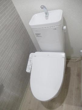 トイレ　シャワー付トイレ