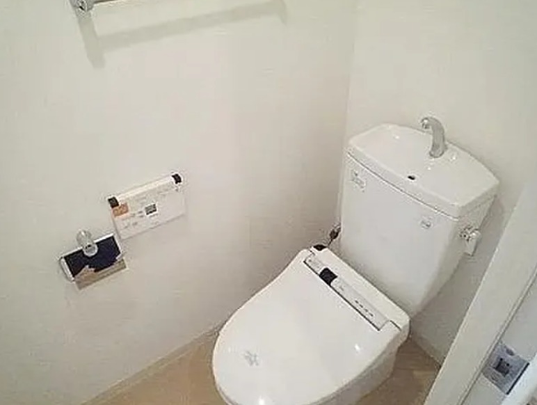 トイレ　トイレもきれいです