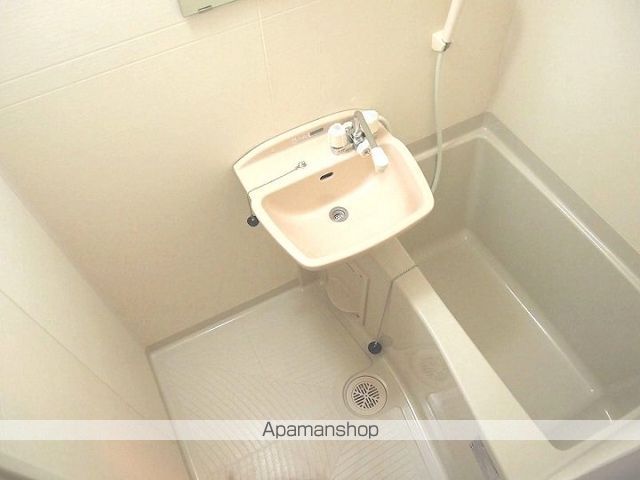 レオパレスソレアードIIの風呂写真