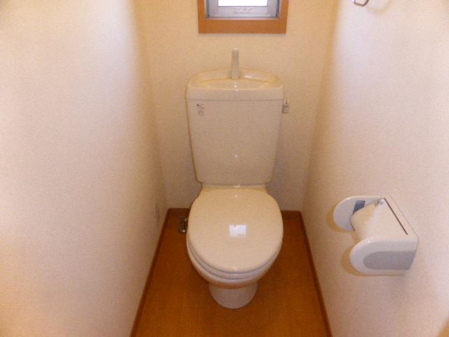 ＪＲ高崎線 宮原駅 徒歩17分 2階建 築22年のトイレ写真