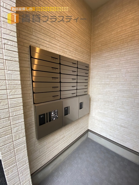 東京メトロ東西線 浦安駅 徒歩17分 3階建 築1年の外観写真