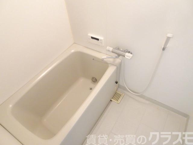 バス・シャワールーム　追い焚き機能付きバス♪