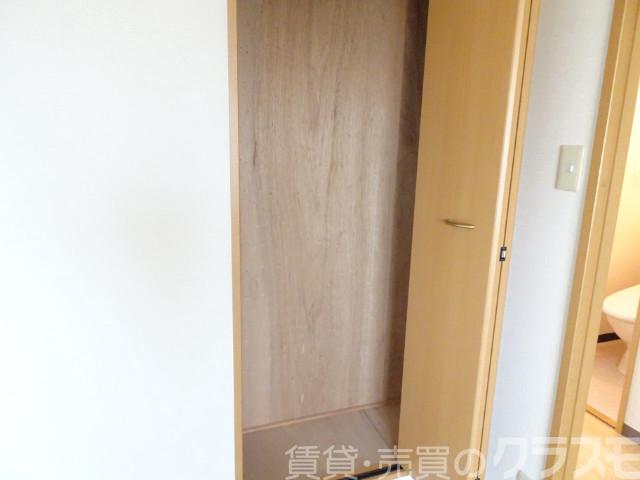 収納　洋室収納