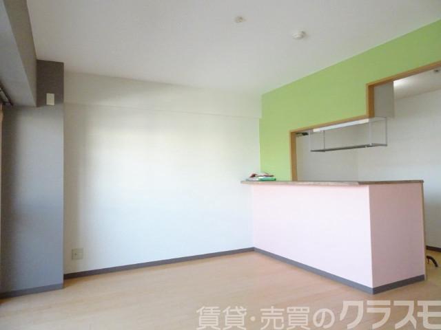 居室・リビング　お話しながらお料理できます♪