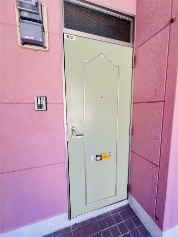 玄関　明るい玄関です