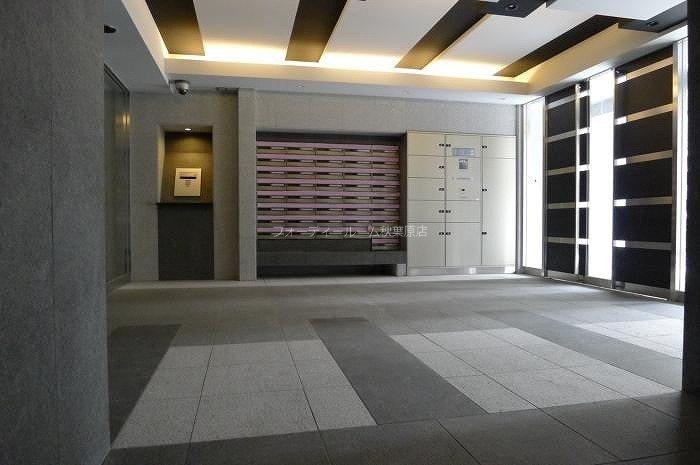 ロビー　★《見学予約受付中》設備充実のシリーズ型分譲賃貸マンション★