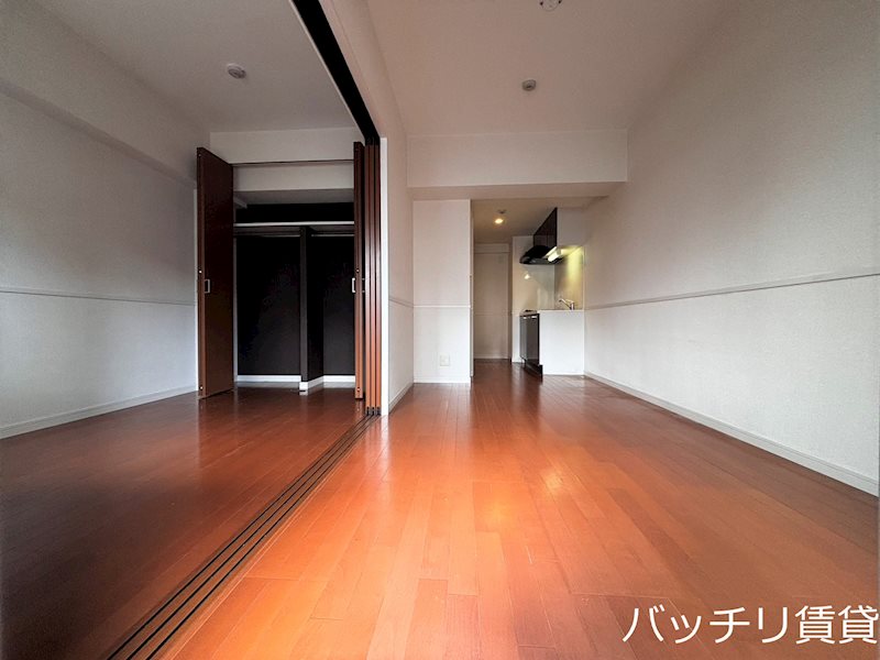 居室・リビング　別号室の写真の為、現状優先
