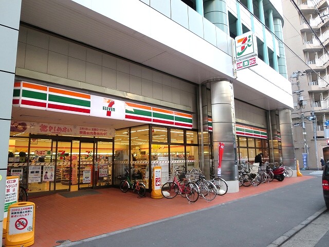 コンビニ　セブンイレブン台東北上野２丁目店（コンビニ）まで38m