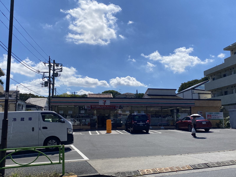 コンビニ　セブンイレブン目黒碑文谷3丁目店（コンビニ）まで187m