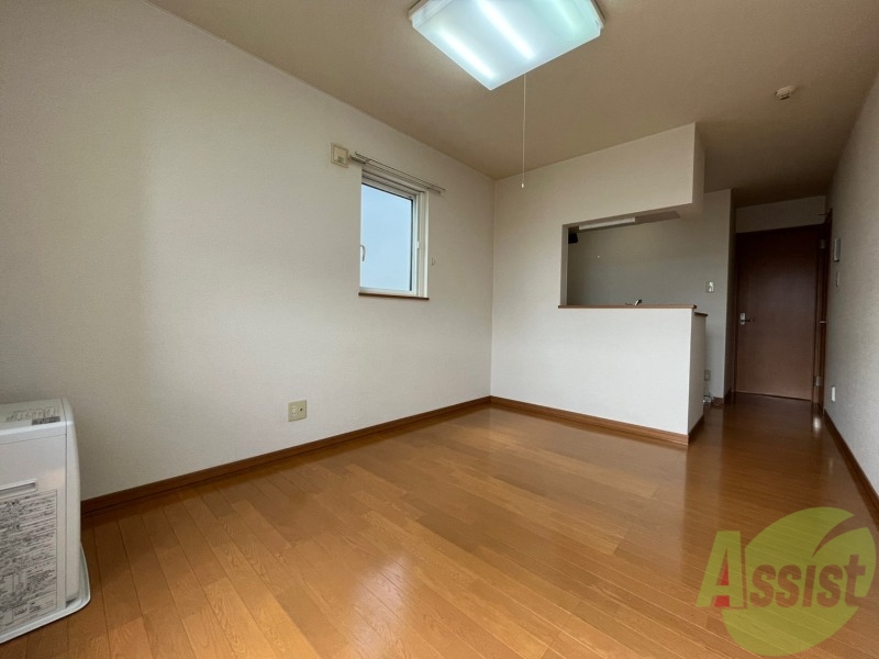 居室・リビング　広くてキレイなお部屋が広がっていて、充実した生活が送れそう。