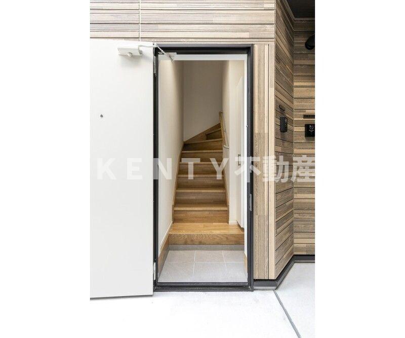 WoodCrest中延Residenceの玄関写真