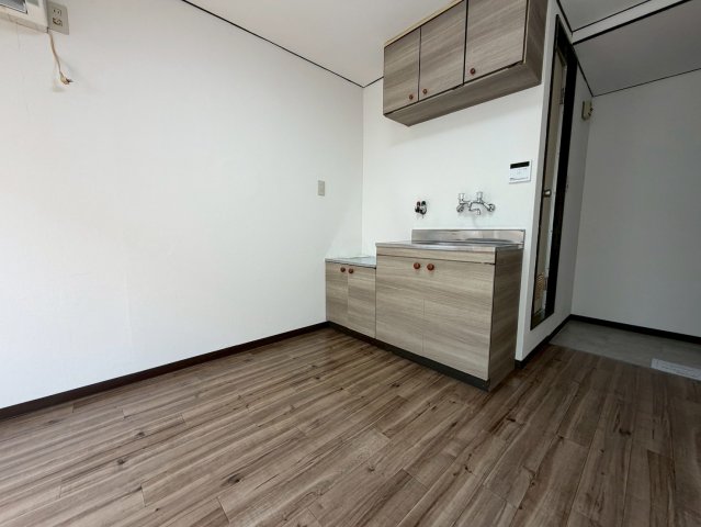 RIZEONE東住吉IIの居間写真