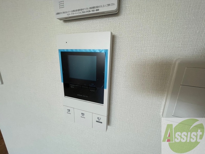 セキュリティ　ＴＶモニター付インターホンです。来客者の顔が見えるので安心！