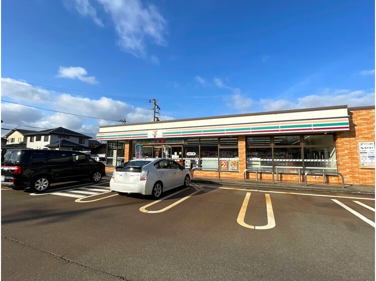 コンビニ　セブンイレブン 福井成和店（コンビニ）まで169m