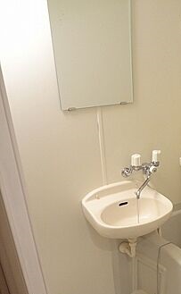 洗面設備　※別部屋の参考写真です。