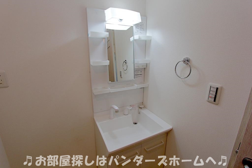 モダンアパートメント枚方岡山手の内装写真